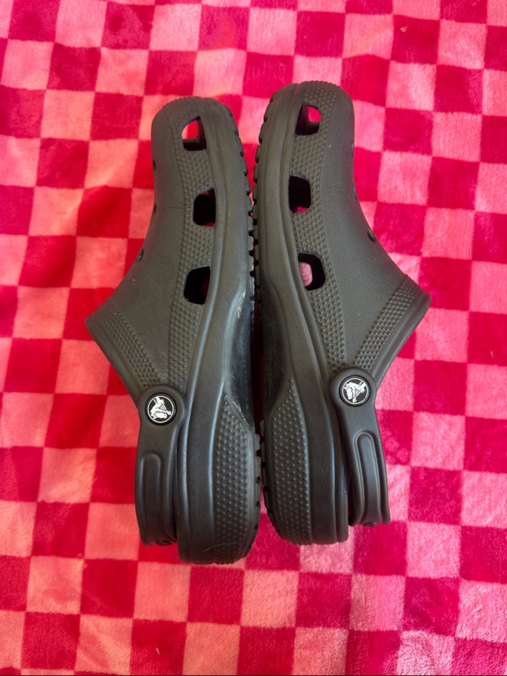 Crocs Classic Black Clogs - Picture 4 of 6